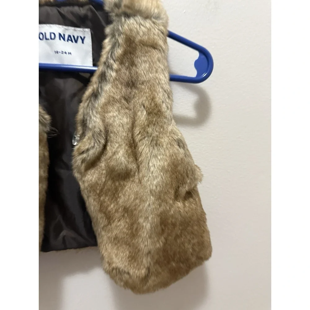 Old Navy Baby Faux Fur‎ Vest – Size 18-24M – Brown Tan Sleeveless Winter Layer